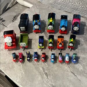 Fisher- Price Thomas & Friends Train Set(20 Pcs)